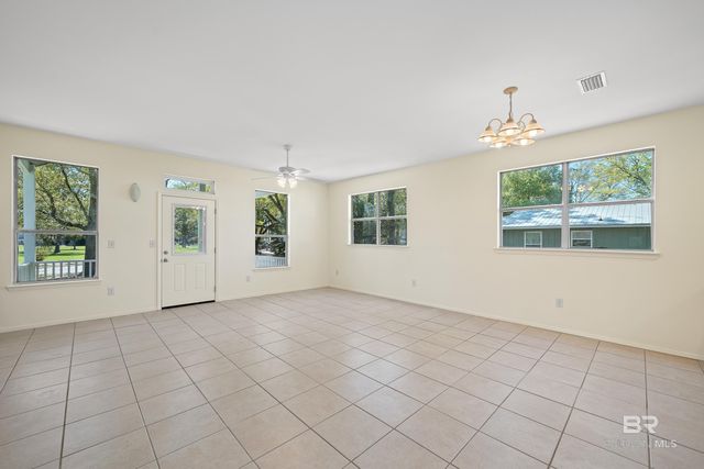 206 W Verbena Avenue, Foley, AL 36535