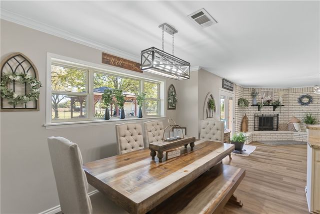 969 County Road 265, Somerville, TX 77879