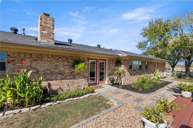 969 County Road 265, Somerville, TX 77879