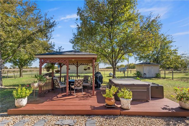 969 County Road 265, Somerville, TX 77879