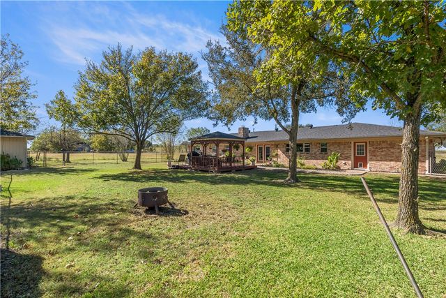 969 County Road 265, Somerville, TX 77879