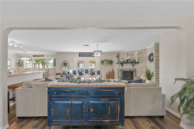 969 County Road 265, Somerville, TX 77879