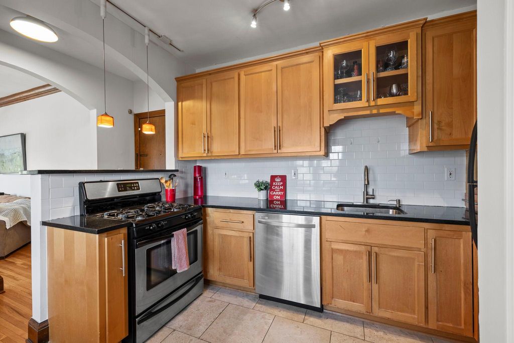 4309 Bryant Avenue S A203, Minneapolis, MN 55409