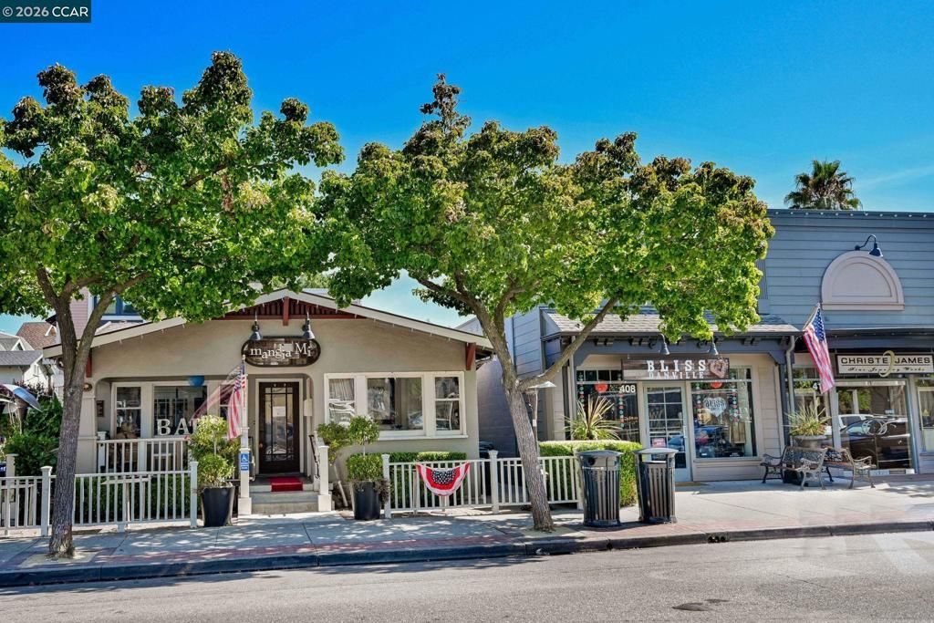 Image 37 of property listing at 101 Camino Amigo Ct, Danville, CA 94526
