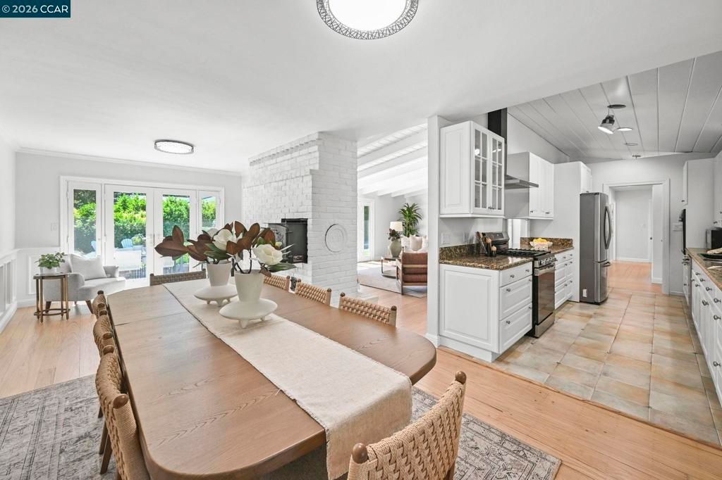 Image 8 of property listing at 101 Camino Amigo Ct, Danville, CA 94526
