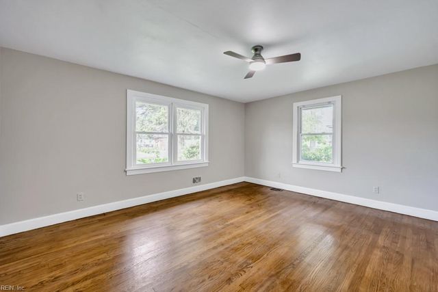 123 Lynn DR, Portsmouth, VA 23707