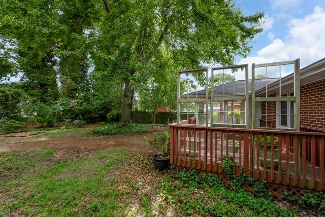 123 Lynn DR, Portsmouth, VA 23707