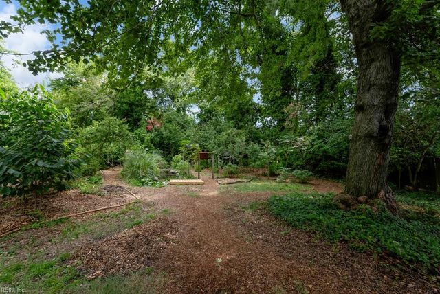123 Lynn DR, Portsmouth, VA 23707