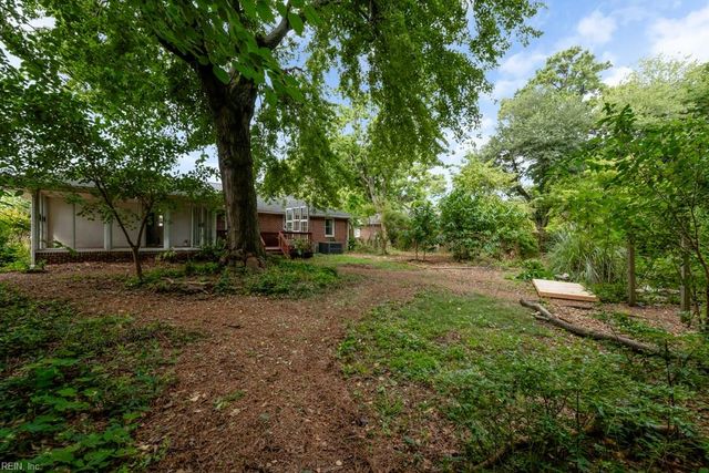 123 Lynn DR, Portsmouth, VA 23707
