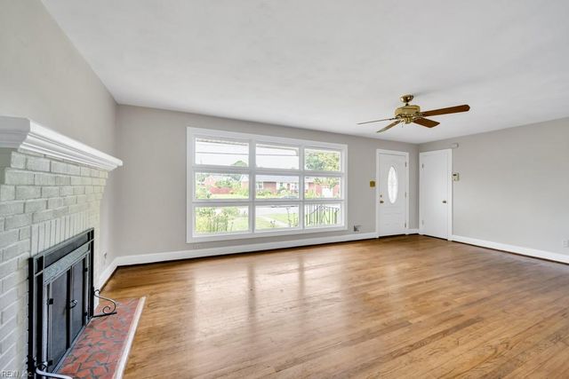 123 Lynn DR, Portsmouth, VA 23707