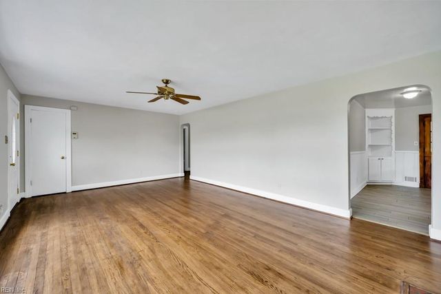 123 Lynn DR, Portsmouth, VA 23707