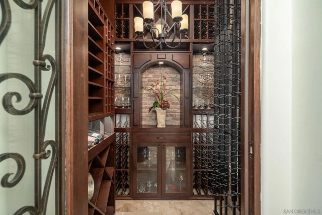 8076 Entrada de Luz E, San Diego, CA 92127