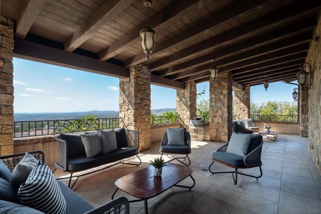 8076 Entrada de Luz E, San Diego, CA 92127