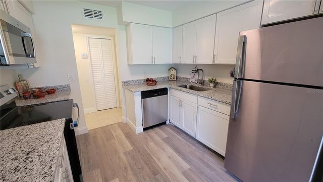 4403 S SEMORAN BOULEVARD 6, Orlando, FL 32822
