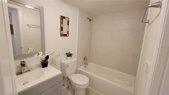 4403 S SEMORAN BOULEVARD 6, Orlando, FL 32822