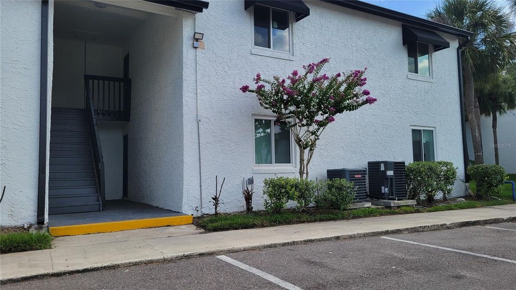4403 S SEMORAN BOULEVARD 6, Orlando, FL 32822
