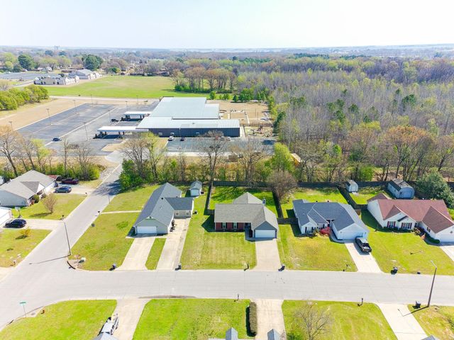 1710 Hibiscus, Jonesboro, AR 72405