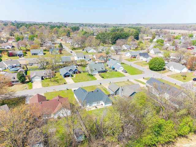 1710 Hibiscus, Jonesboro, AR 72405