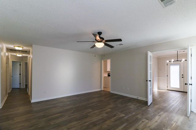 1710 Hibiscus, Jonesboro, AR 72405