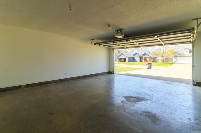 1710 Hibiscus, Jonesboro, AR 72405