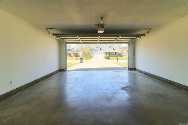 1710 Hibiscus, Jonesboro, AR 72405