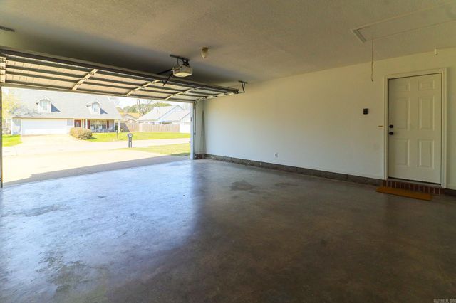 1710 Hibiscus, Jonesboro, AR 72405