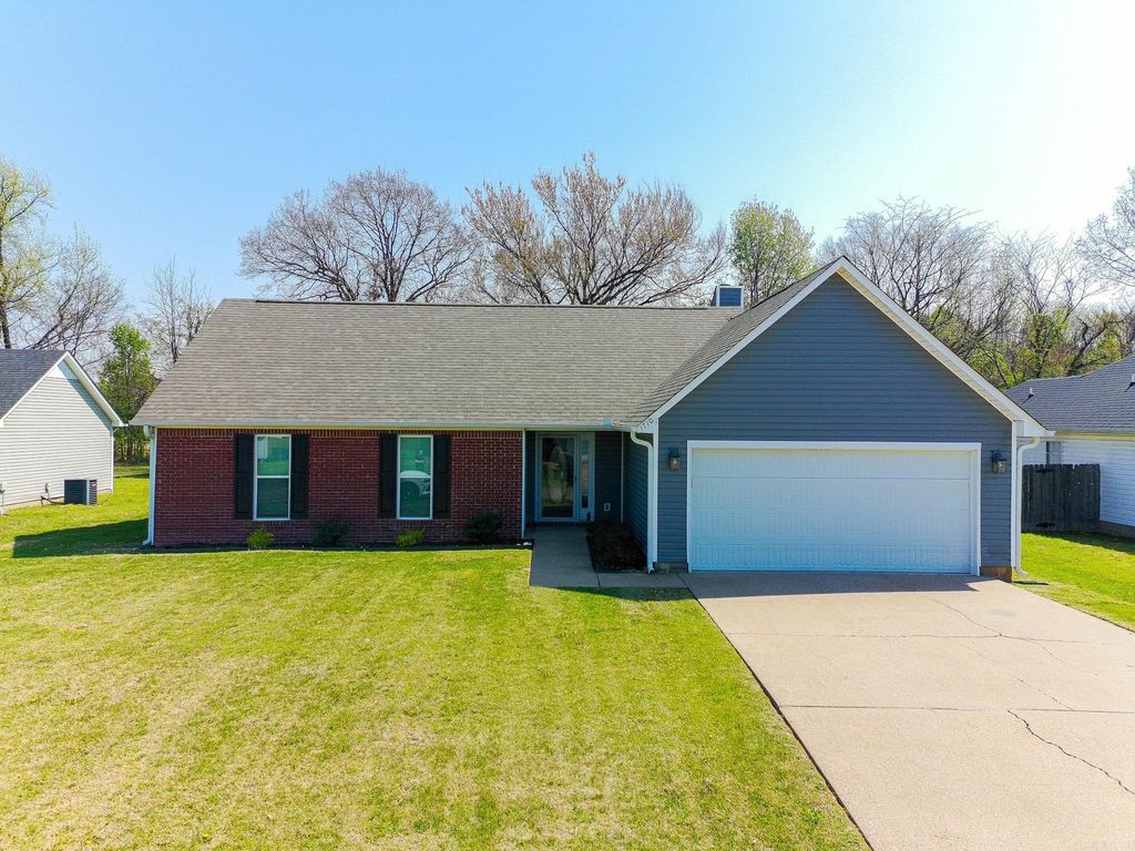 1710 Hibiscus, Jonesboro, AR 72405