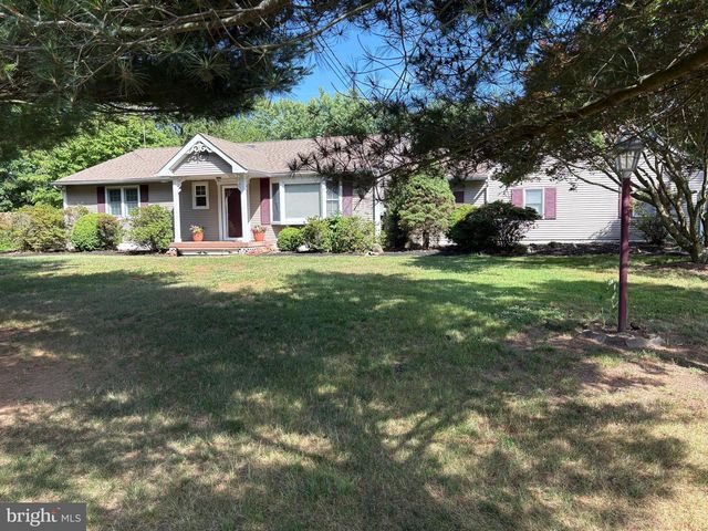 768 PARVIN MILL RD, Pittsgrove, NJ 08318