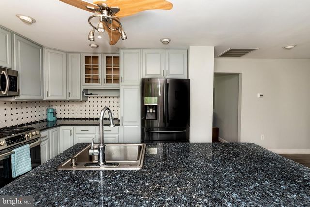 768 PARVIN MILL RD, Pittsgrove, NJ 08318