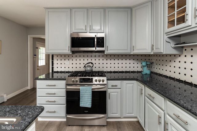 768 PARVIN MILL RD, Pittsgrove, NJ 08318