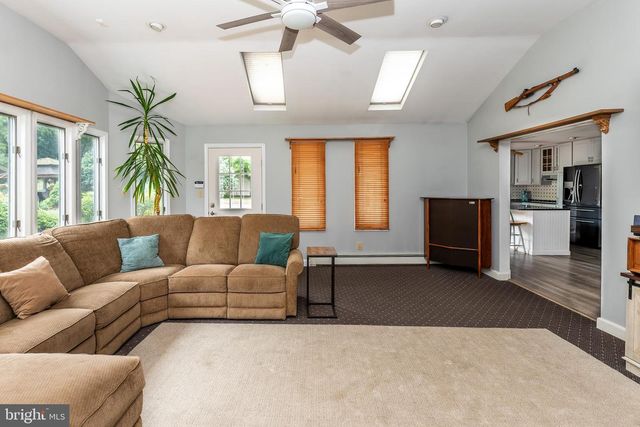 768 PARVIN MILL RD, Pittsgrove, NJ 08318