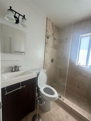 1015 NE 112th Street, Biscayne Park, FL 33161