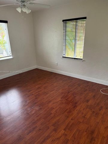1015 NE 112th Street, Biscayne Park, FL 33161