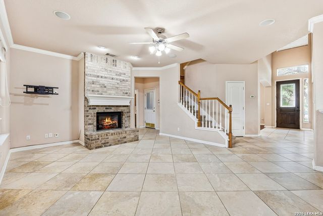 504 FAULKNER DR, Schertz, TX 78154