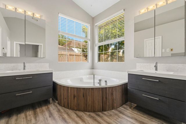 1211 Lamplight Trail Drive, Katy, TX 77450