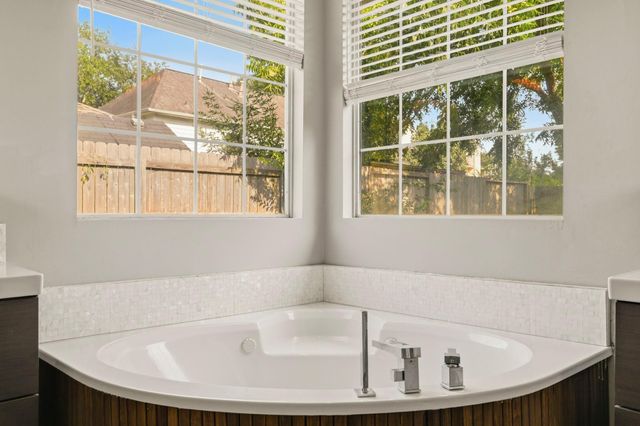 1211 Lamplight Trail Drive, Katy, TX 77450