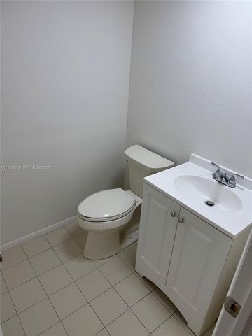 12290 SW 131st Ave 14, Miami, FL 33186