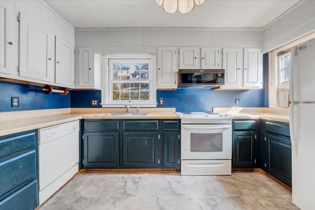 831 Windsor AVE, Roanoke, VA 24015