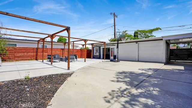 2197 Santa Ana Avenue, Costa Mesa, CA 92627