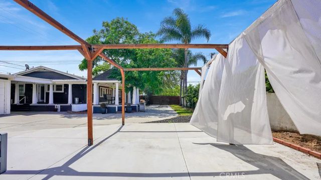 2197 Santa Ana Avenue, Costa Mesa, CA 92627