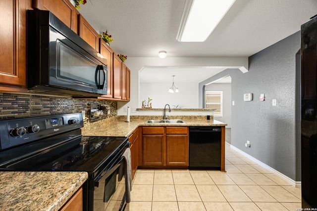 25231 CAMBRIDGE WL, San Antonio, TX 78261