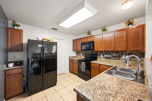 25231 CAMBRIDGE WL, San Antonio, TX 78261