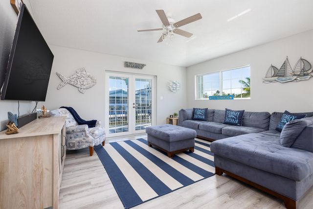 S 18 Bounty Lane, Key Largo, FL 33037