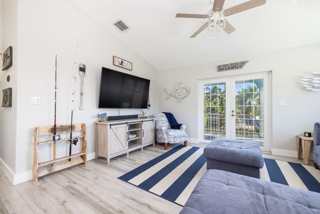 S 18 Bounty Lane, Key Largo, FL 33037