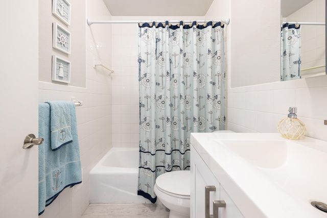 S 18 Bounty Lane, Key Largo, FL 33037