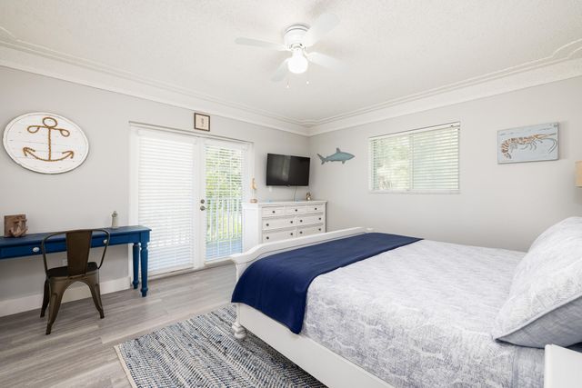 S 18 Bounty Lane, Key Largo, FL 33037