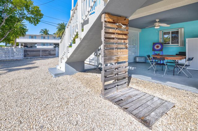 S 18 Bounty Lane, Key Largo, FL 33037