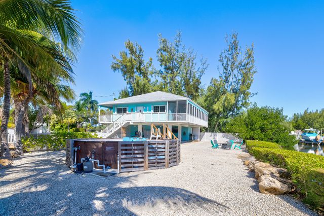 S 18 Bounty Lane, Key Largo, FL 33037