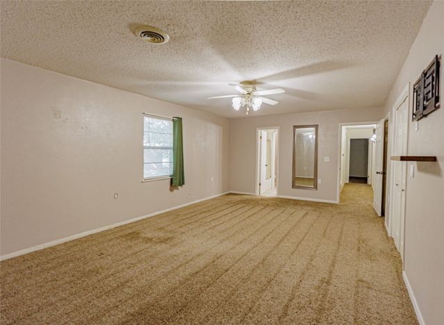 1103 Miller Street, Bowie, TX 76230