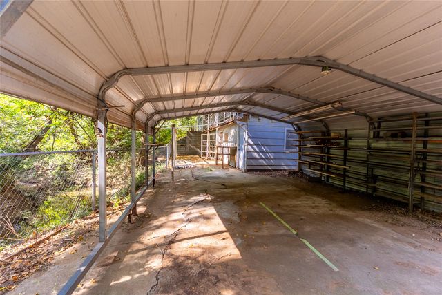 1103 Miller Street, Bowie, TX 76230